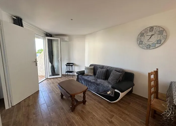 Villa Bas De Climatise Et Wifi 2 Pour 4 Personnes Et Petite Vue *